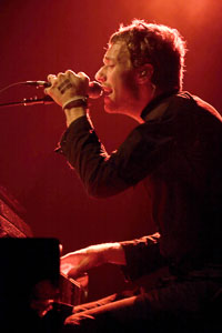 52762861MC001_coldplay.jpg