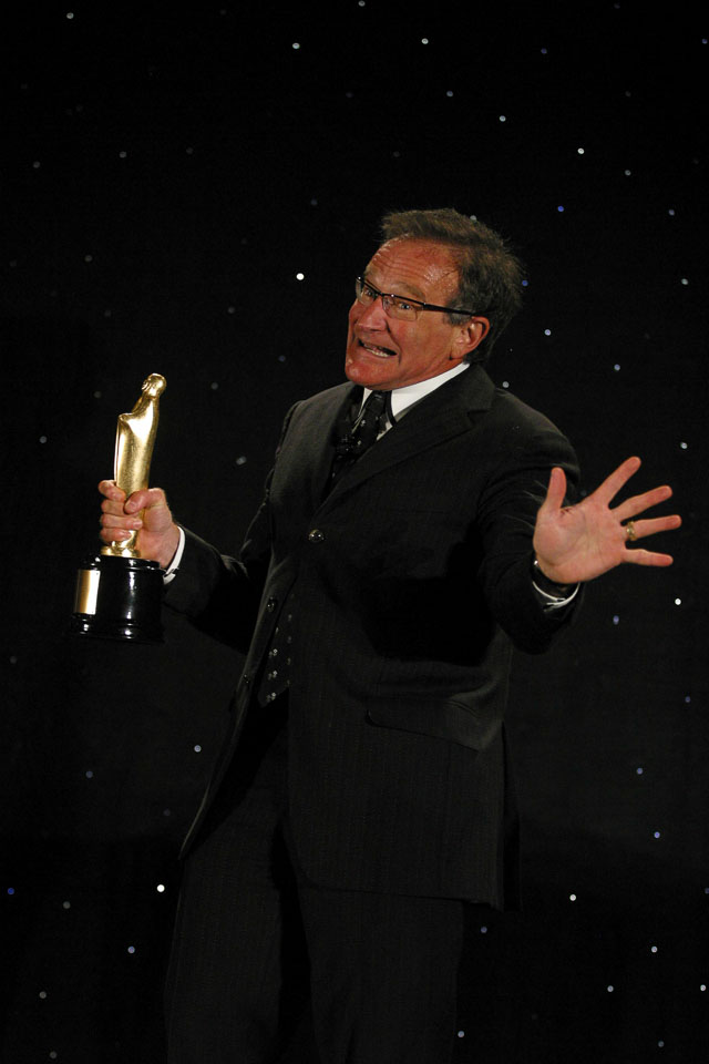 51075048MC037_robinwilliams.jpg